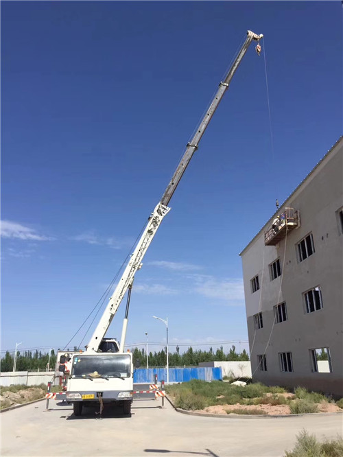 相城区“轻装强干”—— 吊车的 “轻量化臂架” 技术